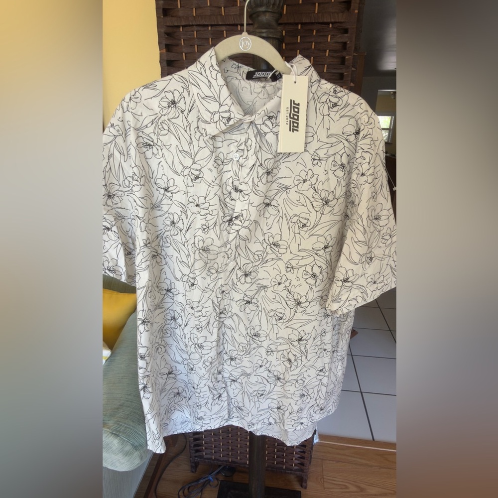 Jogal Men's Black and‎ White Floral Button Down Shirt